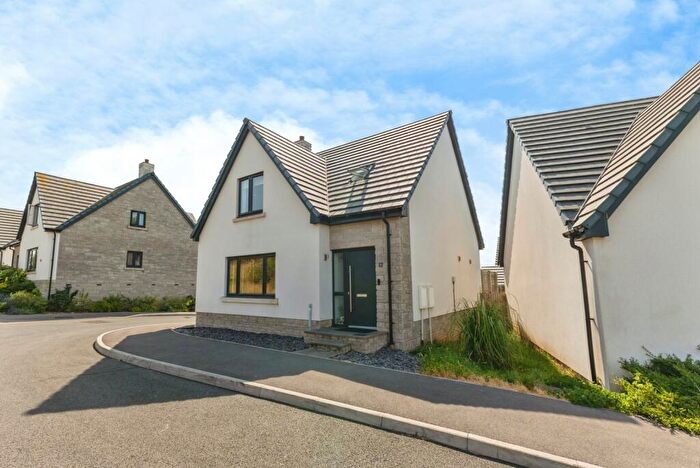 3 Bedroom Detached House For Sale In Wentwood Drive, Weston-super-Mare, Somerset, BS24