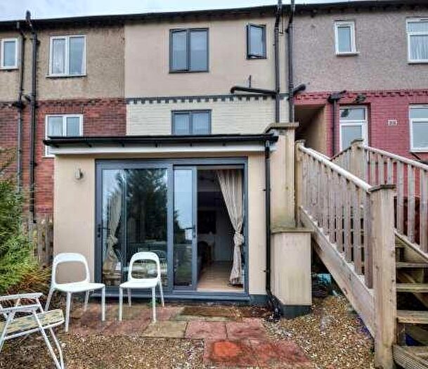 5 Bedroom Property To Rent In Plane Street, Huddersfield, HD4