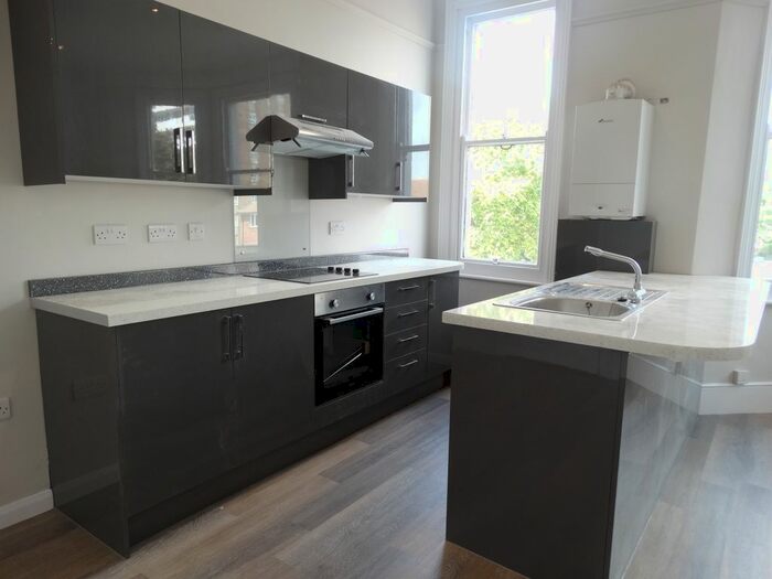 1 Bedroom Flat To Rent In Brighton Road, Worthing, BN11