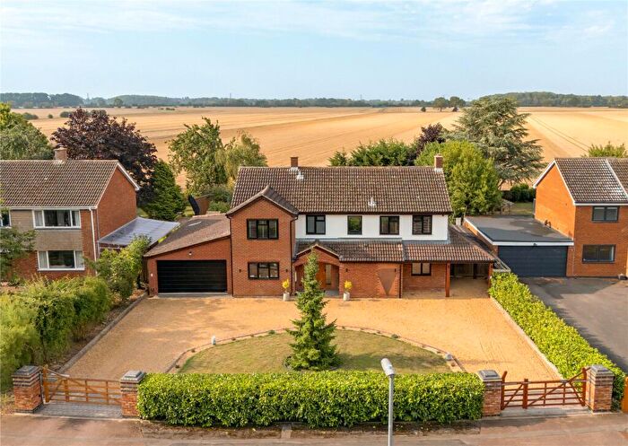 4 Bedroom Detached House For Sale In High Street, Yelling, St. Neots, Cambridgeshire, PE19