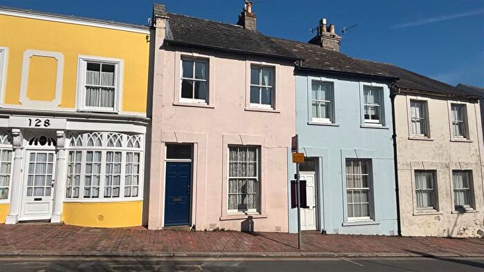 2 Bedroom Terraced House To Rent In High Street, Lewes, BN7
