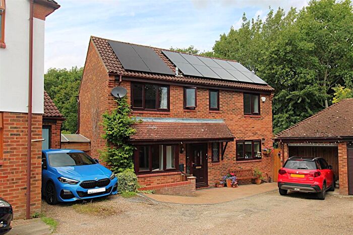 4 Bedroom Detached House For Sale In Codling Road, Bury St. Edmunds, IP32