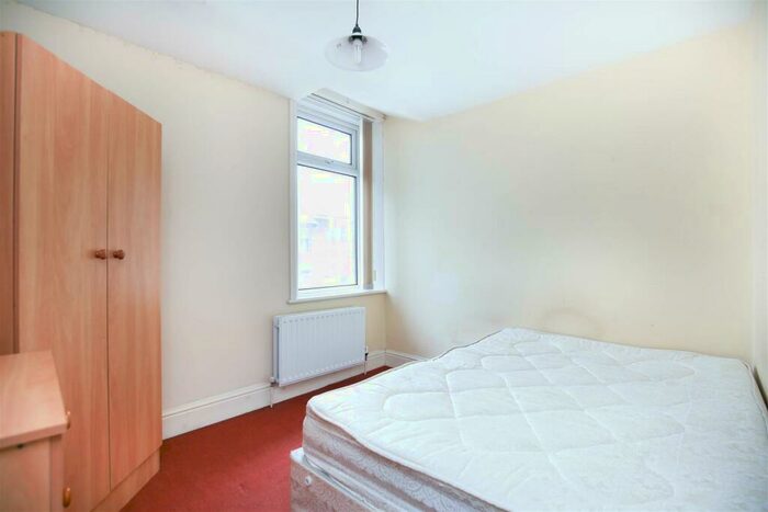 5 Bedroom Maisonette To Rent In (£pppw) Warwick Street, Heaton, NE6
