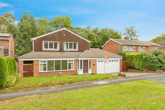 4 Bedroom Detached House For Sale In Hollies Way, Thurnby, Leicester, LE7