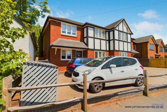4 Bedroom Semi-Detached House To Rent In Little Green Lane, Chertsey, KT16