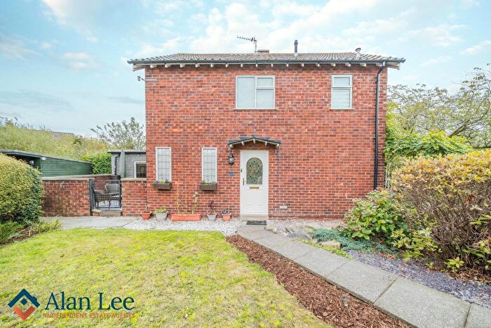 2 Bedroom End Of Terrace House For Sale In Brocklehurst Avenue, Macclesfield, Cheshire, SK10