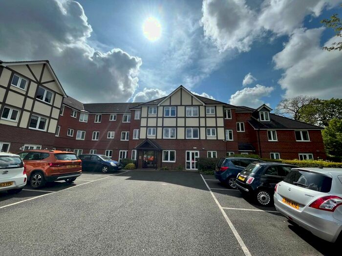 1 Bedroom Flat To Rent In Nanterre Court, Hempstead Road, Watford, WD17