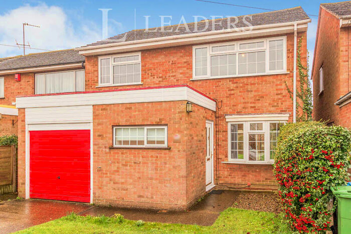 3 Bedroom Detached House To Rent In Tindal Road, Aylesbury, HP20