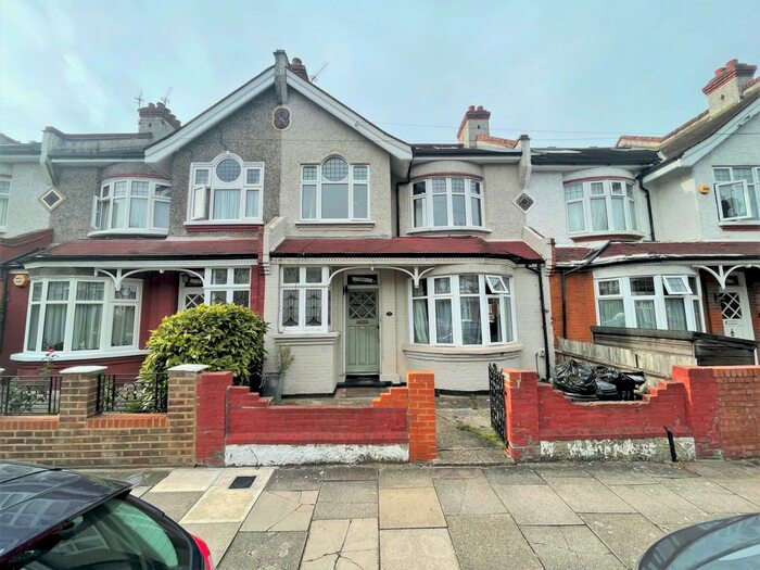 1 Bedroom Flat To Rent In Montana Road, Tooting Bec, SW17