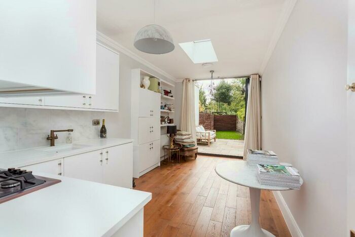 2 Bedroom House To Rent In Upper Park Road, Belsize Park, NW3