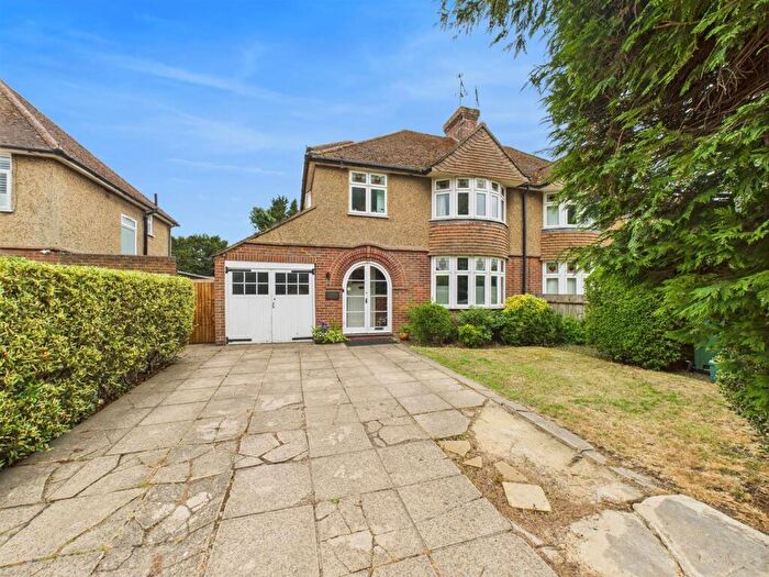 4 Bedroom Semi-Detached House For Sale In Tring Road, Aylesbury, Buckinghamshire, HP20