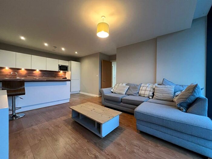 2 Bedroom Apartment To Rent In Potato Wharf, Saville, Potato Wharf, M3
