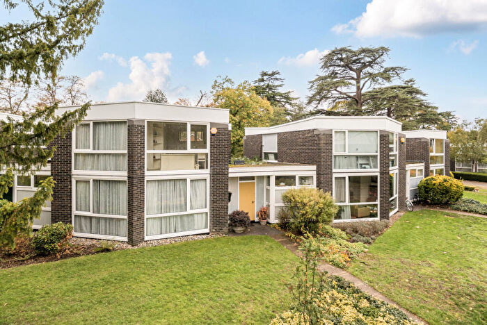 3 Bedroom Terraced House For Sale In Templemere, Weybridge, KT13