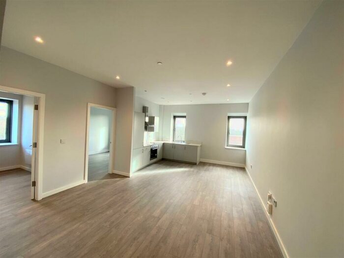 2 Bedroom Apartment To Rent In Sky Gardens, Crosby Road North, Waterloo, Liverpool, L22