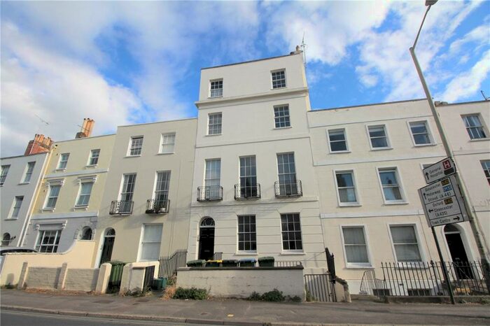 2 Bedroom Apartment To Rent In Hewlett Road, Cheltenham, Gloucestershire, GL52