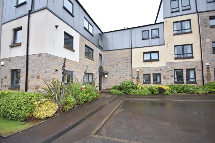 2 Bedroom Flat To Rent In Tailor Place, Top Floor, Hilton, Aberdeen, AB24