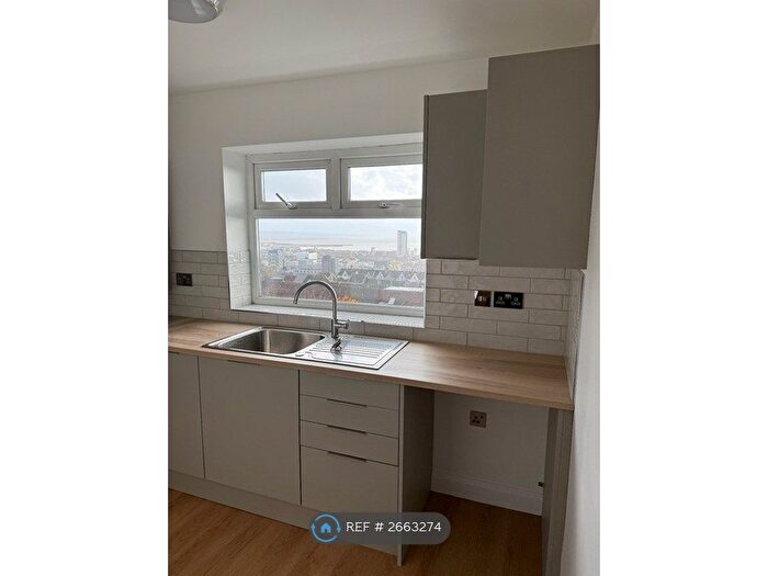 2 Bedroom Flat To Rent In Terrace Road, Swansea, SA1