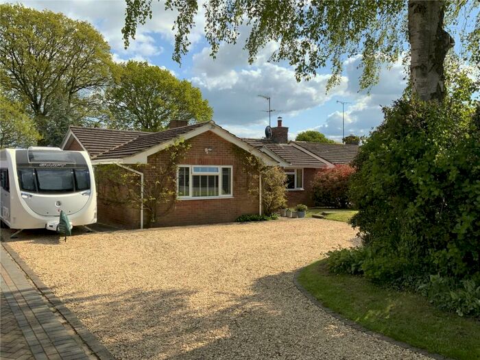 3 Bedroom Bungalow For Sale In Eastsands, Burbage, Wiltshire, SN8