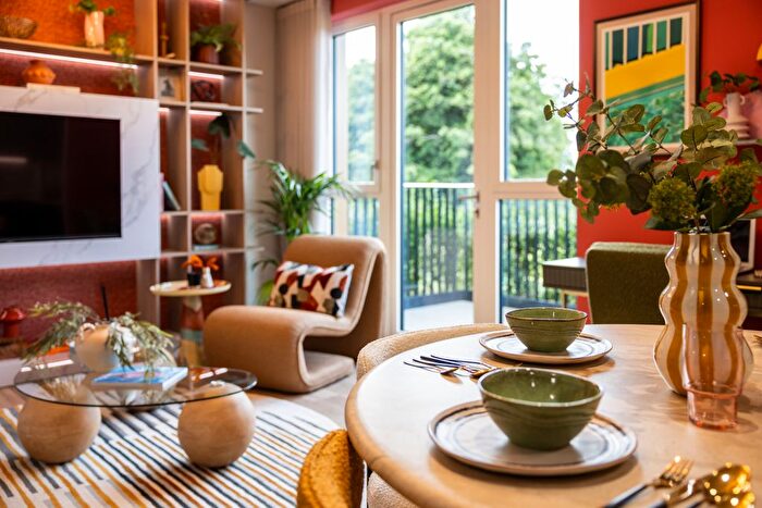 3 Bedroom Flat For Sale In "The Glade" At Lapidge Drive, London, SW17