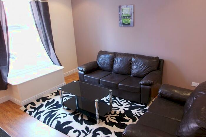 4 Bedroom Terraced House To Rent In Harold Road, Hyde Park, Leeds, LS6