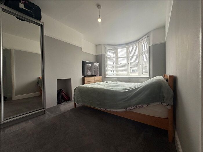 4 Bedroom Terraced House To Rent In Hutton Grove, London, N12