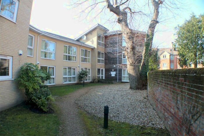 1 Bedroom Flat To Rent In Regents Park Road, Shirley, SO15