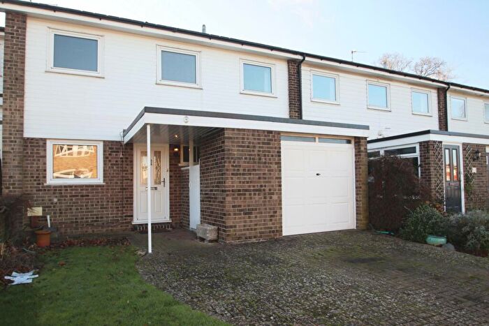 4 Bedroom Terraced House To Rent In Sparrow Drive, Orpington, BR5