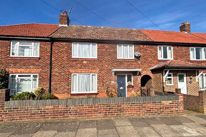 4 Bedroom Terraced House For Sale In Murray Road, Richmond, TW10