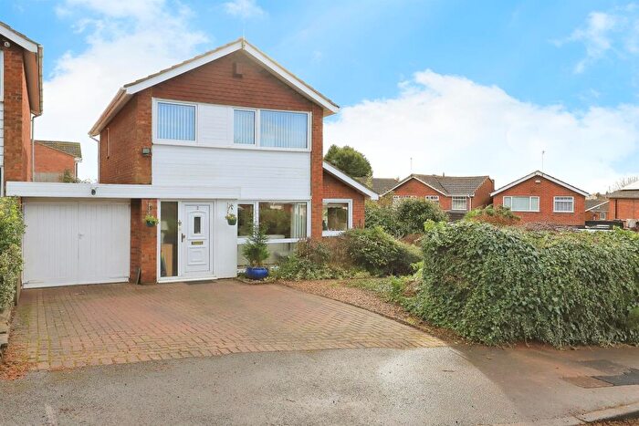 3 Bedroom Detached House For Sale In Ruskin Avenue, Kidderminster, DY10