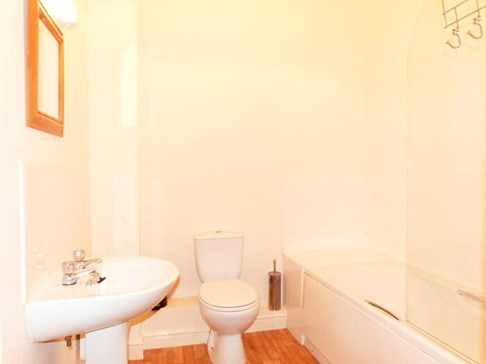 2 Bedroom Apartment To Rent In Great Hampton Street, Jewellery Quarter, B18