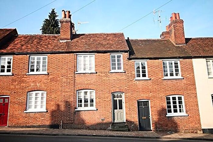 2 Bedroom Cottage To Rent In Gravel Hill, Henley-on-Thames, RG9