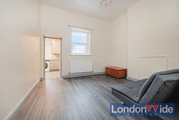 2 Bedroom Flat To Rent In Shirland Road, London, W9