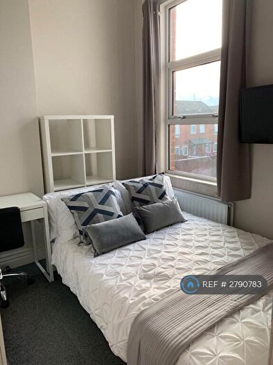 5 Bedroom End Of Terrace House To Rent In Havelock St, Preston, PR1