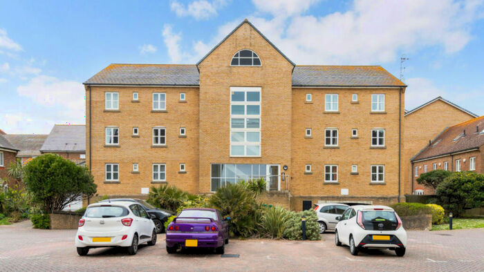 1 Bedroom Flat For Sale In Harriet Place, Shoreham-By-Sea, BN43