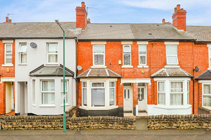 3 Bedroom Terraced House For Sale In Ashfield Road, Nottingham, NG2