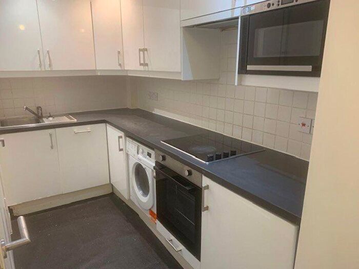 1 Bedroom Flat To Rent In Valentia Road, OX3