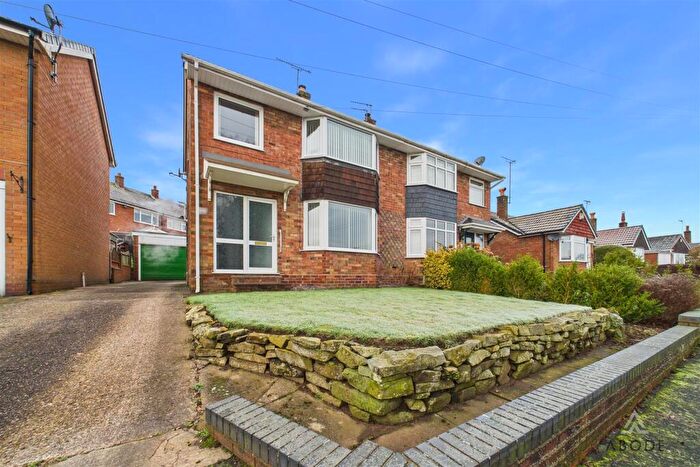 3 Bedroom Semi Detached House For Sale In Springfield Drive, Forsbrook, Stoke-On-Trent, ST11