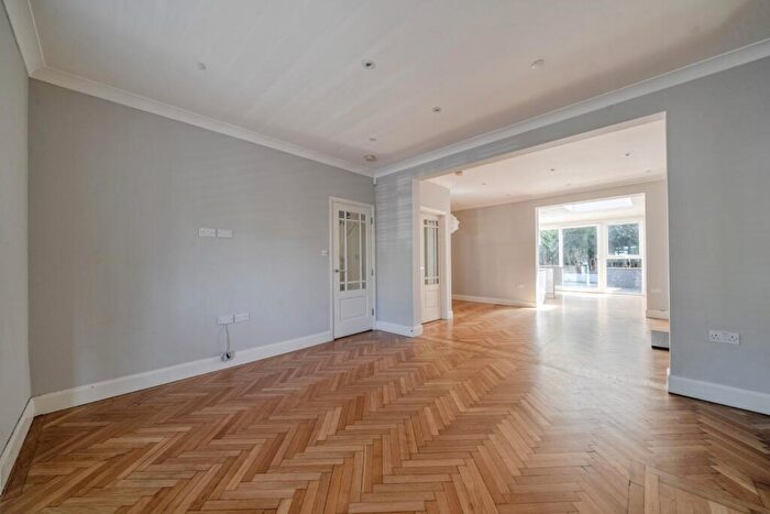 5 Bedroom Detached House To Rent In Barry Road, East Dulwich, London, SE22