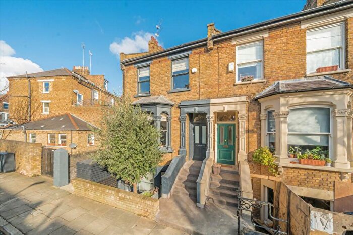 5 Bedroom House For Sale In Hugo Road, Tufnell Park, N19