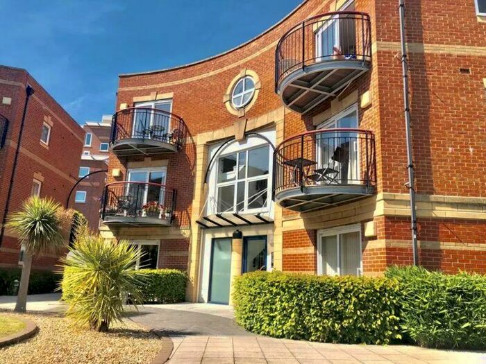2 Bedroom Flat To Rent In Gunwharf Quays, Portsmouth, PO1