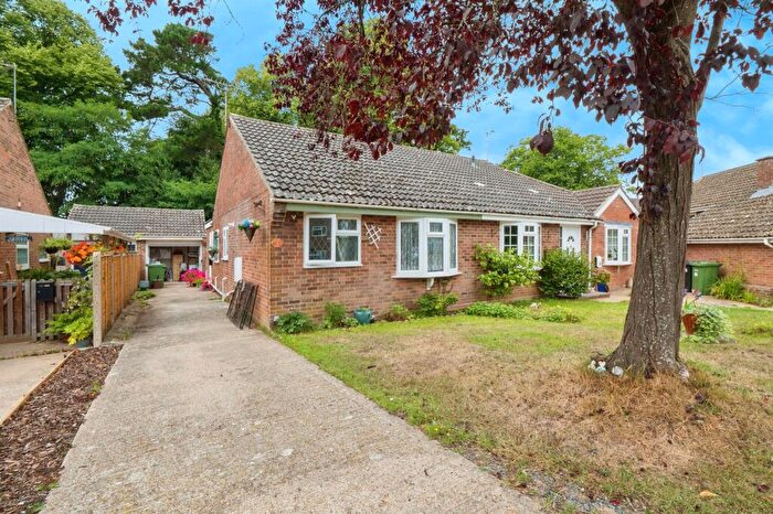 2 Bedroom Semi-Detached Bungalow For Sale In Kensington Close, Bishopstoke, Eastleigh, SO50