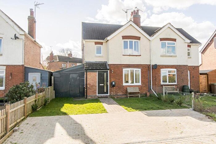 3 Bedroom Semi-Detached House For Sale In Northampton Road, Welford, NN6