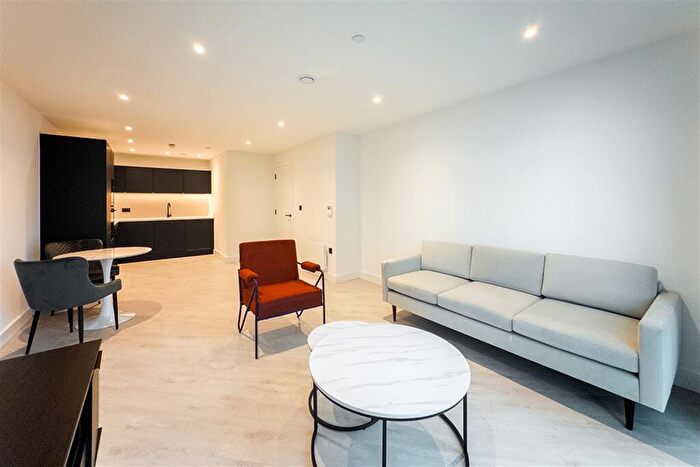 1 Bedroom Apartment To Rent In Vista River Tower, M3