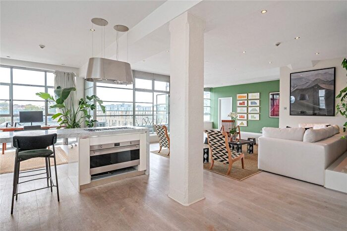 1 Bedroom Flat For Sale In Shepherdess Walk, London, N1