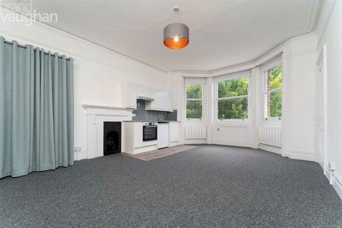 Apartment To Rent In Cromwell Road, Hove, BN3