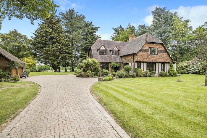 3 Bedroom Detached House To Rent In East Hill Road, Knatts Valley, Sevenoaks, Kent, TN15