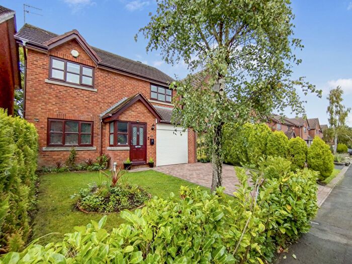 4 Bedroom Detached House For Sale In Smokies Way, Gillow Heath, Stoke-On-Trent, ST8