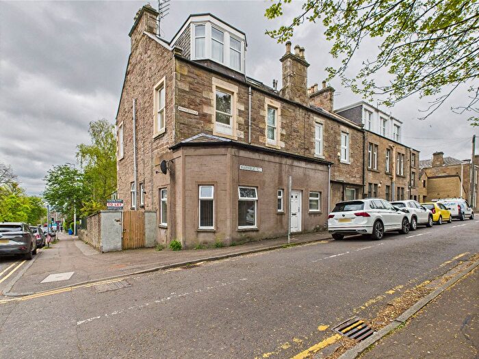2 Bedroom Flat To Rent In Maryfield Terrace, Stobswell, Dundee, DD4