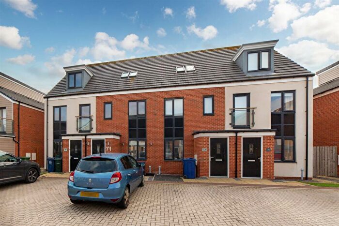3 Bedroom Town House To Rent In Greville Gardens, Great Park, Gosforth, NE13