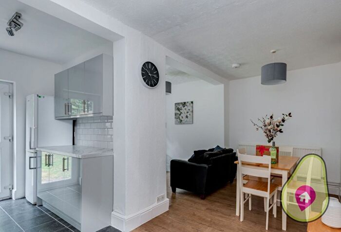 4 Bedroom Semi-Detached House To Rent In Headley Way, Headington, Oxford, OX3